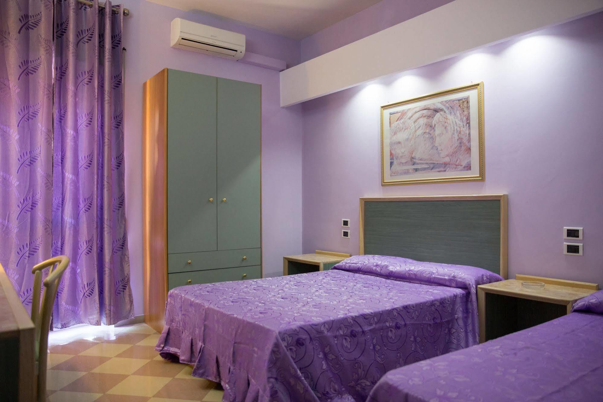 Maximo Hotel Тіволі Екстер'єр фото