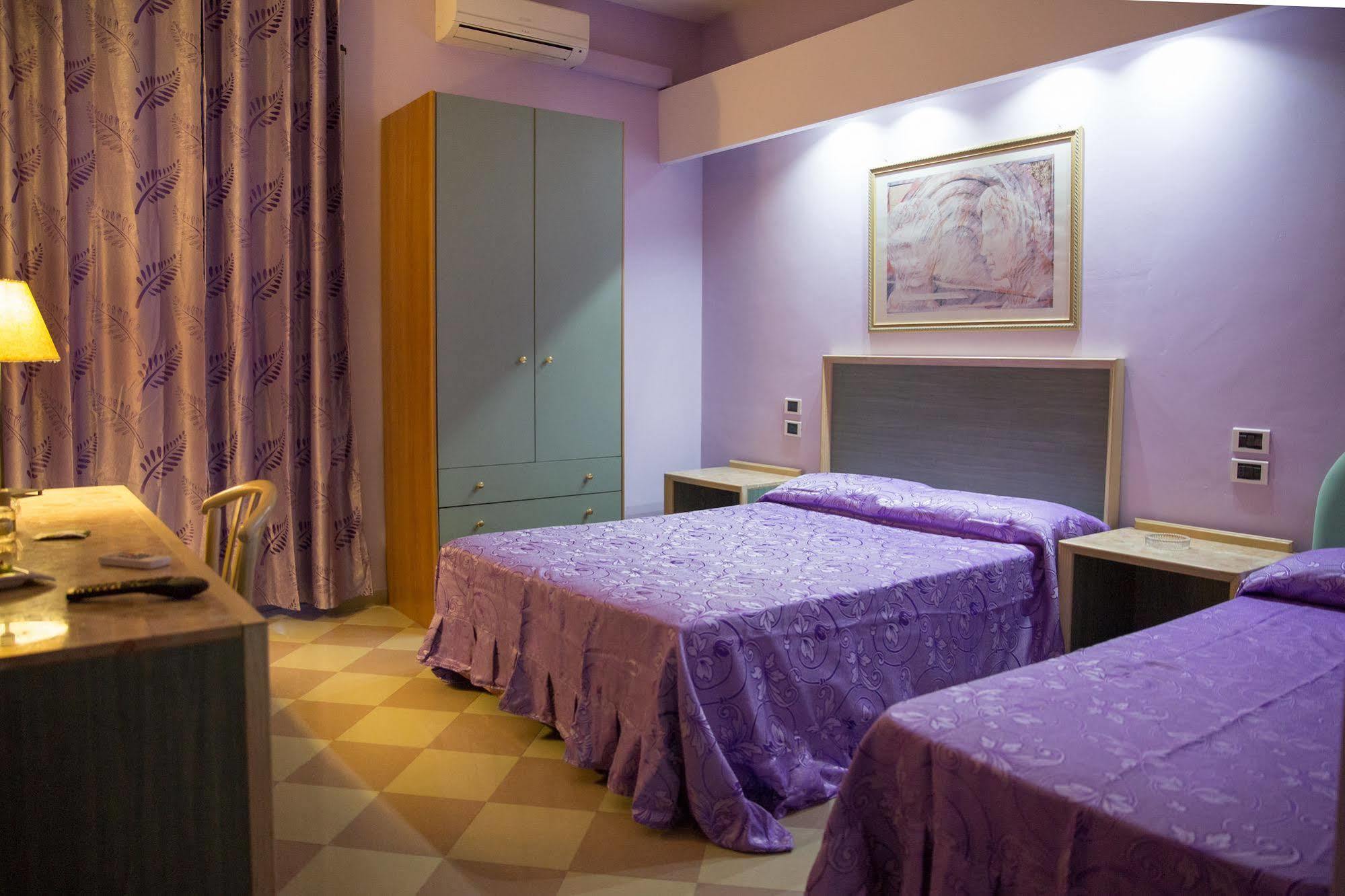 Maximo Hotel Тіволі Екстер'єр фото